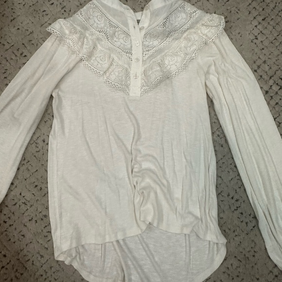 New from Buckle. Gimmicks boho top - Picture 6 of 7